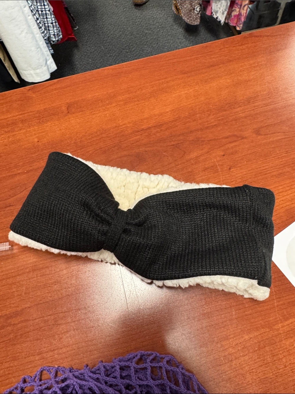 Bearpaw ear warmer headband // 083072